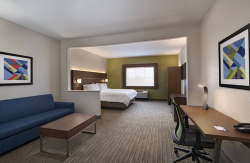 Cedar Park Hotel | Holiday Inn Express Hotel & Suites Cedar Park by IHG