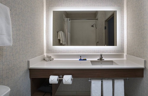 Cedar Park Hotel | Holiday Inn Express Hotel & Suites Cedar Park by IHG