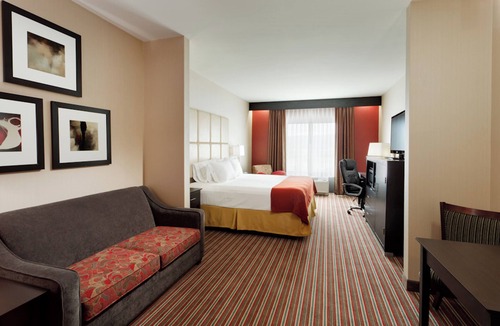 Stonybrook-Wilshire Hotel | Holiday Inn Express Hotel & Suites York NE - Market by IHG