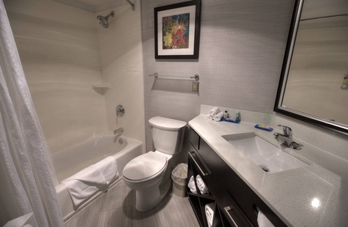 Janesville Hotel | Holiday Inn Express Janesville - I-90 & US Hwy 14 by IHG