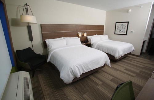 McCook Hotel | Holiday Inn Express - McCook by IHG