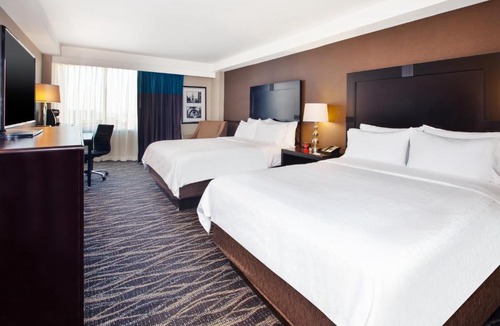 Midtown Village Hotel | Holiday Inn Express Philadelphia-Midtown by IHG