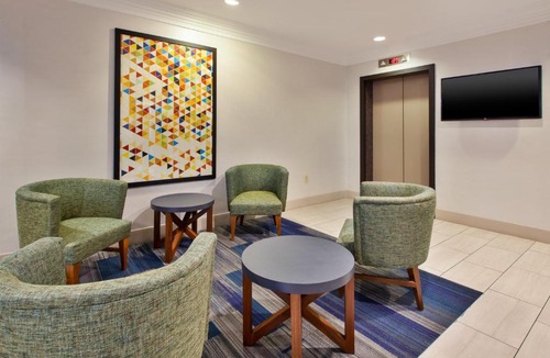 Midtown Village Hotel | Holiday Inn Express Philadelphia-Midtown by IHG