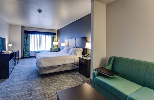 Gatesville Hotel | Holiday Inn Express & Suites Gatesville - N. Ft Hood by IHG