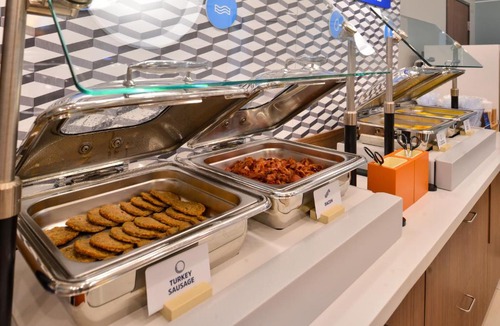 Kingfisher Hotel | Holiday Inn Express & Suites - Kingfisher, an IHG Hotel