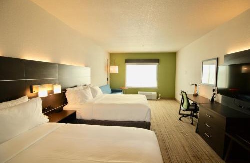 Kirksville Hotel | Holiday Inn Express & Suites - Kirksville - University Area by IHG