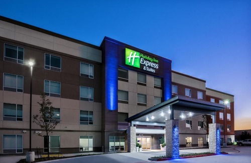 Round Rock Hotel | Holiday Inn Express & Suites Austin - Round Rock Area by IHG