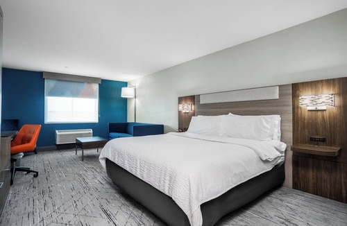 Marion Hotel | Holiday Inn Express & Suites Cedar Rapids NE – Marion by IHG