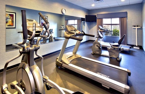 Oak Ridge Hotel | Holiday Inn Express & Suites Oak Ridge by IHG