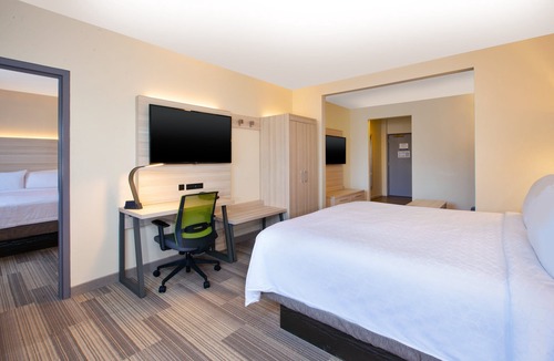 Absecon Hotel | Holiday Inn Express & Suites Absecon-Atlantic City by IHG