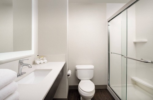 Parole Hotel | Holiday Inn Express & Suites Annapolis by IHG