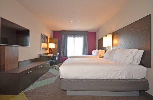 South Oklahoma City Hotel | Holiday Inn Express & Suites Oklahoma City Mid - Arpt Area by IHG