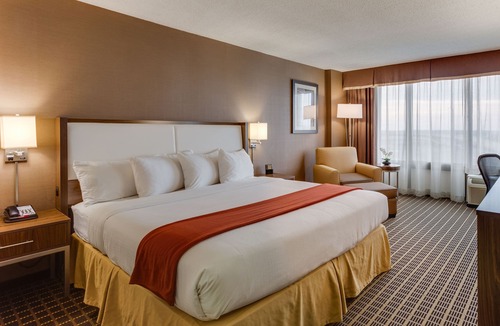Springfield Hotel | Holiday Inn Express Springfield, an IHG Hotel