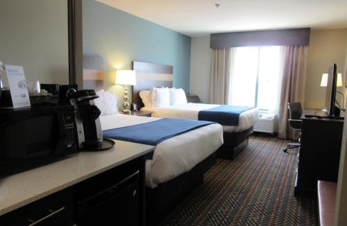 Wichita Hotel | Holiday Inn Express Wichita South by IHG