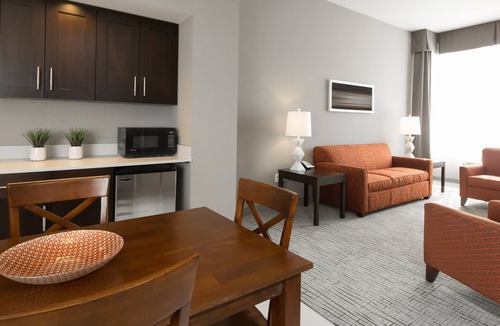 Davenport Hotel | Holiday Inn Hotel & Suites Davenport by IHG