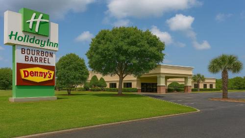 Lumberton Hotel | Holiday Inn Lumberton by IHG