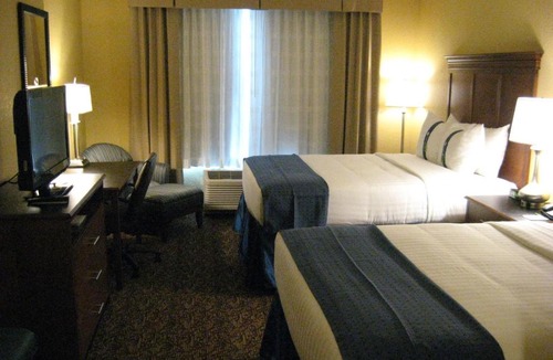 Montgomery Hotel | Holiday Inn Montgomery Airport South by IHG