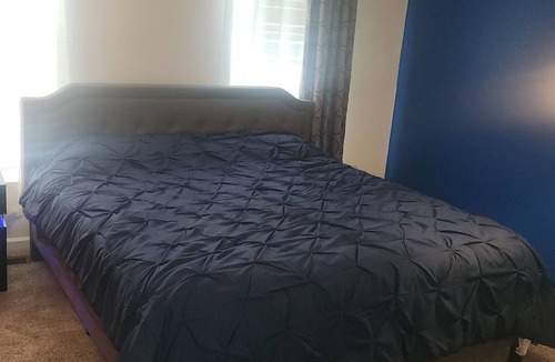 Shenandoah Bed & Breakfast | HollyStay Room 2