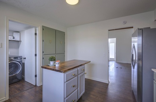 Millard House | HOMaha@Walnut Grove-full home w/playroom!