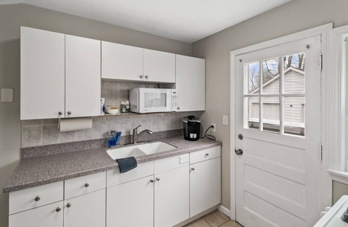 Libertyville House | Home w/2 Kitchen & Living Rooms, Near Naval Base!