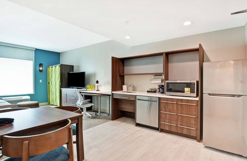 Bettendorf Hotel | Home2 Suites by Hilton Bettendorf Quad Cities