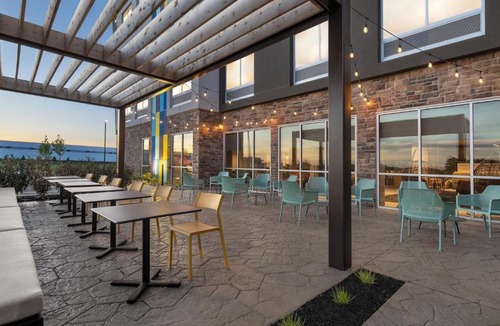 Burlington Hotel | Home2 Suites By Hilton Burlington, Nj