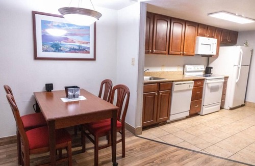 Pleasantville Hotel | Homestead Apart-Hotel