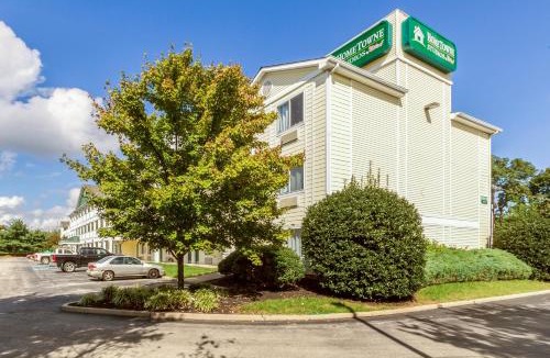 Maple Shade Hotel | HomeTowne Studios by Red Roof Philadelphia - Mt Laurel-Maple Shade, NJ