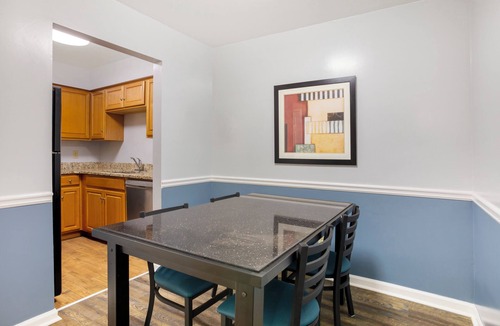 Madison Hotel | HomeTowne Studios by Red Roof Huntsville - Madison