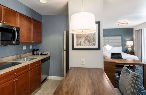 Mount Laurel Hotel | Homewood Suites by Hilton Philadelphia/Mt. Laurel