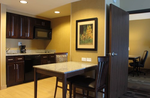 Iowa River Landing Hotel | Homewood Suites by Hilton Coralville - Iowa River Landing