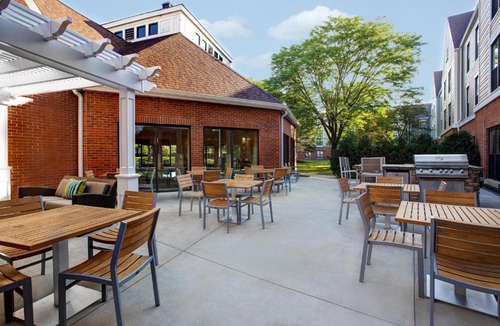 Lincolnshire Hotel | Homewood Suites by Hilton Chicago-Lincolnshire