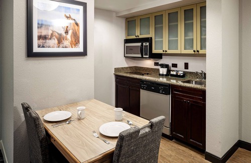 Round Rock Hotel | Homewood Suites by Hilton Austin/Round Rock, TX