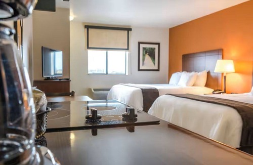 Altoona Hotel | Homey Room w/Full Kitchen – Perfect for Extended Stays in Altoona