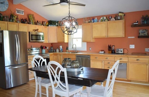 Deep Hole House | Horsin Around | 3BR with Private Dock, Deck and Pet-Friendly