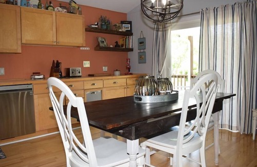 Deep Hole House | Horsin Around | 3BR with Private Dock, Deck and Pet-Friendly