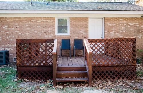 Fayetteville House | HOT TUB|Bedroom TVs|GAME ROOM|Refurbished