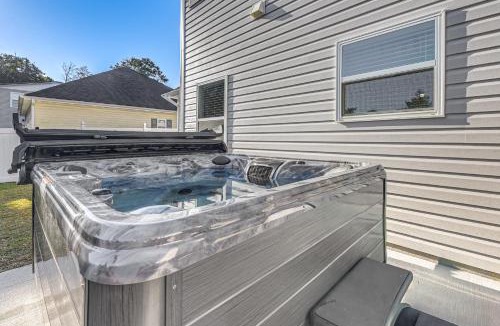 Little River House | Hot Tub + Fire Pit: Home Near Dtwn Little River!
