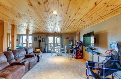 Deep Gap House | Hot Tub & Game Room: Powderhorn Mountain Cabin