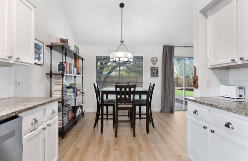 Cedar Park House | Hot Tub Oasis near Austin Big Yard Deck 3BR