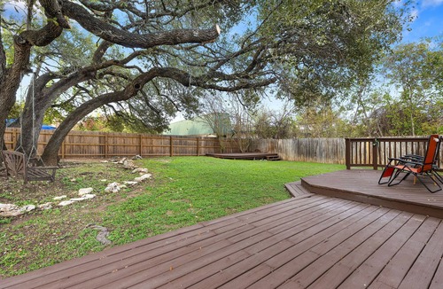 Cedar Park House | Hot Tub Oasis near Austin Big Yard Deck 3BR