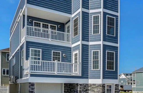 Ortley Beach House | HOT TUB ON DECK, OCEAN VIEW, 1 WEEK LEFT IN SUMMER. 10% OFF