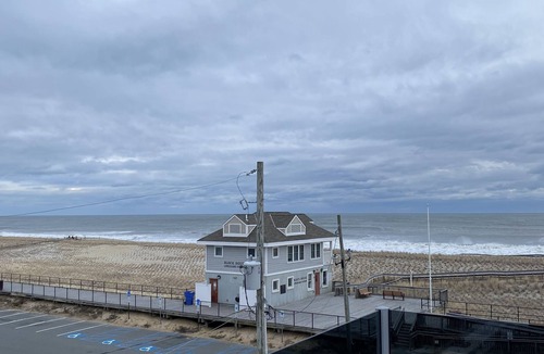 Ortley Beach House | HOT TUB ON DECK, OCEAN VIEW, 1 WEEK LEFT IN SUMMER. 10% OFF