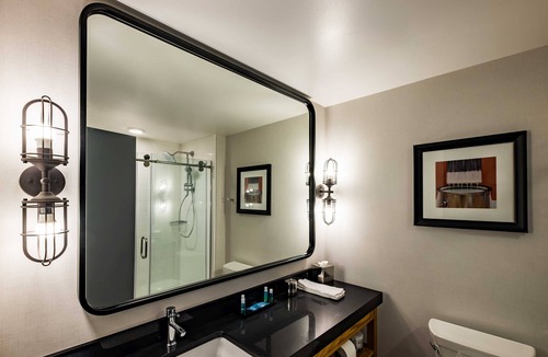 Marquette Hotel | Hotel Indigo Madison Downtown by IHG