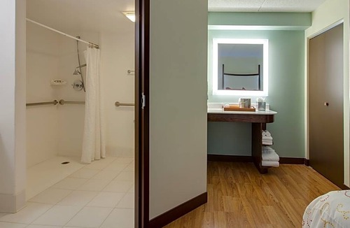 Vernon Hills Hotel | Hotel Indigo Vernon Hills, an IHG Hotel