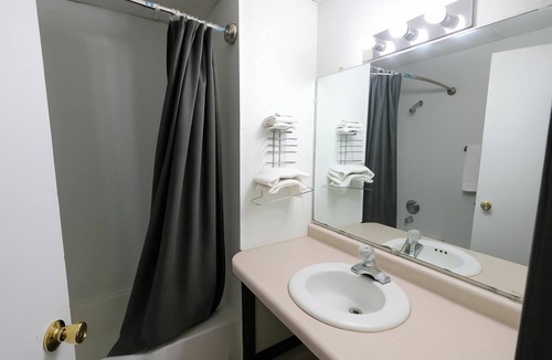 Oskaloosa Hotel | Hotel O Oskaloosa Near Eddyville