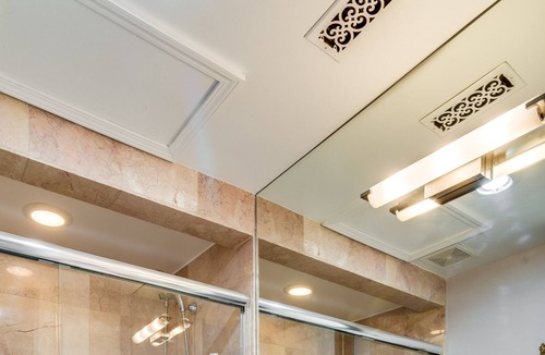 Wicker Park House | Hotel Quality meets Local Living 4C