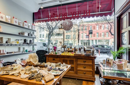 Wicker Park House | Hotel Quality meets Local Living 4C