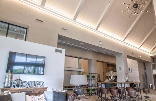 Urbandale Hotel | Hotel Renovo Des Moines Urbandale,Tapestry Collection Hilton