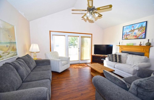 Caine Woods House | House ∙ 3 bedrooms ∙ 8 guests
